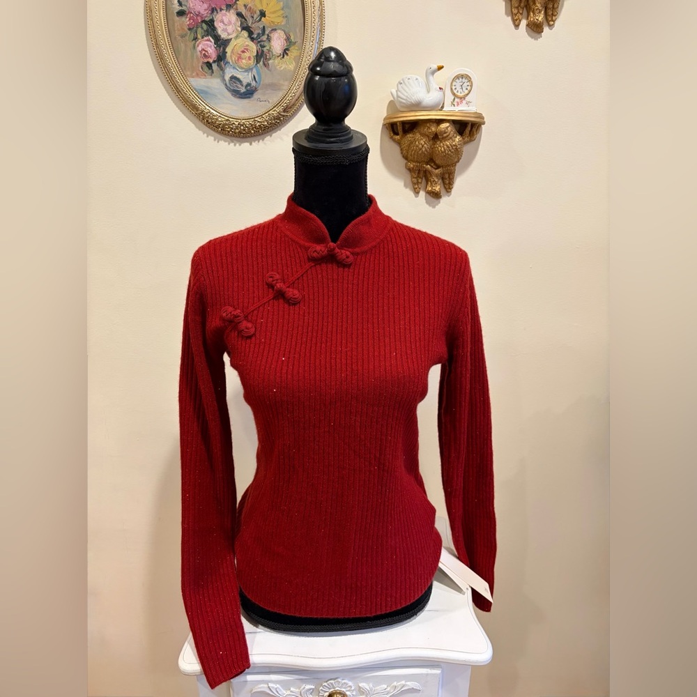 Elegant Dair Cashmere Sweater